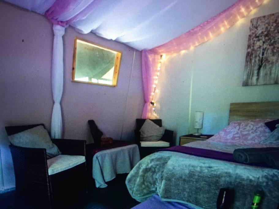 Cosy Woodland Romantic Retreat With Log Fires And Nature Sturry Esterno foto