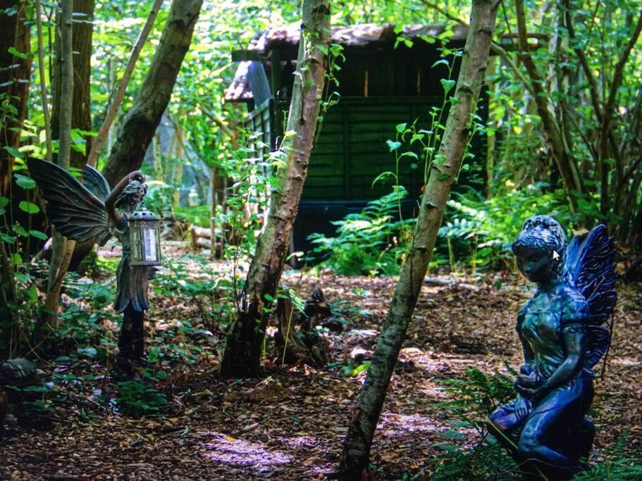 Cosy Woodland Romantic Retreat With Log Fires And Nature Sturry Esterno foto